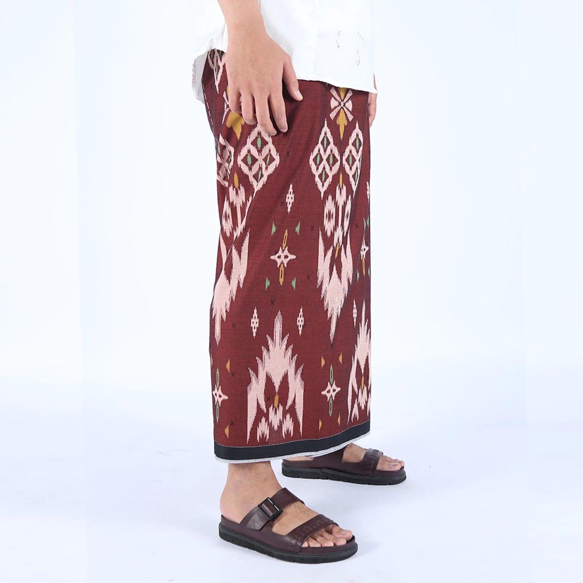 Sarung Mangga Classy Merah Tua